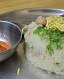 Rava upma with peanuts