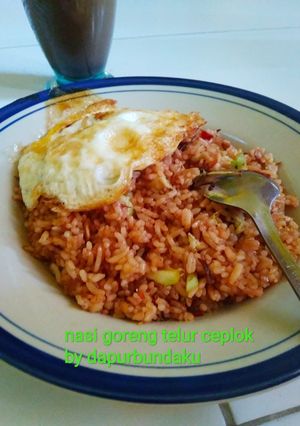 Foto resep Nasi goreng telur ceplok