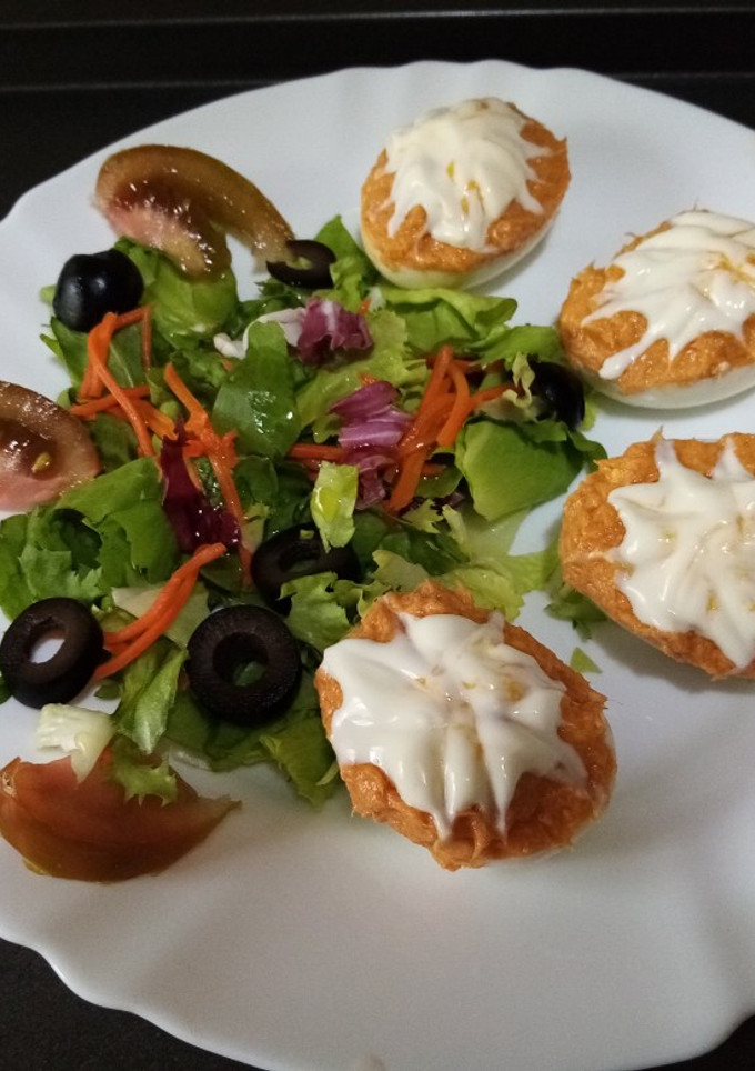 Una foto de Huevos rellenos