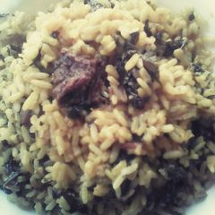 A picture of Ugu jollof rice.