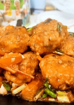 Hình của món Gà viên rau củ sốt cà chua.