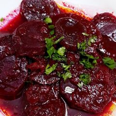 A picture of Beetroot (Chukandar ke qatlay).