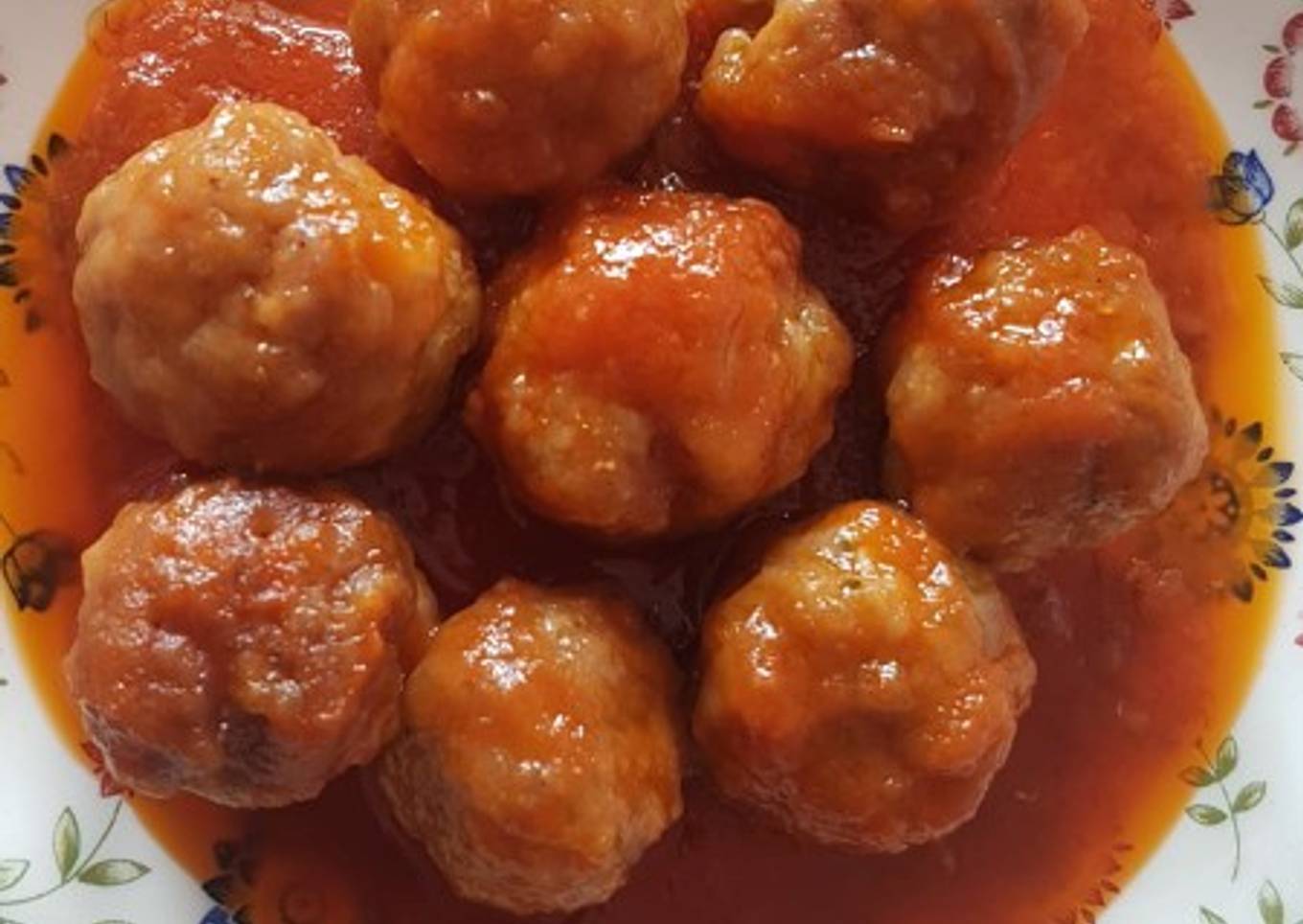 Albóndigas con salsa de tomate, rápida y para celíacos