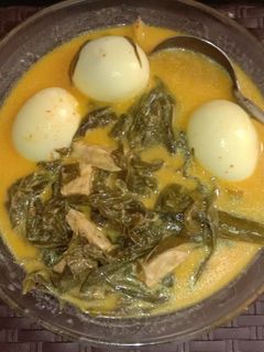 Foto resep Gulai daun singkong plus telur n tempe