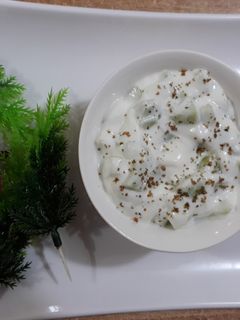 صورة لوصفة خيار بالزبادي 🍽