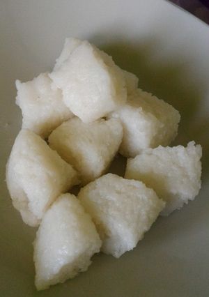 Foto resep Lontong dari nasi sisa (simpel, pakai rice cooker)