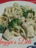 Fetuccini Alfredo con pollo y brócoli
