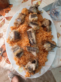 صورة لوصفة أرز بالسمك