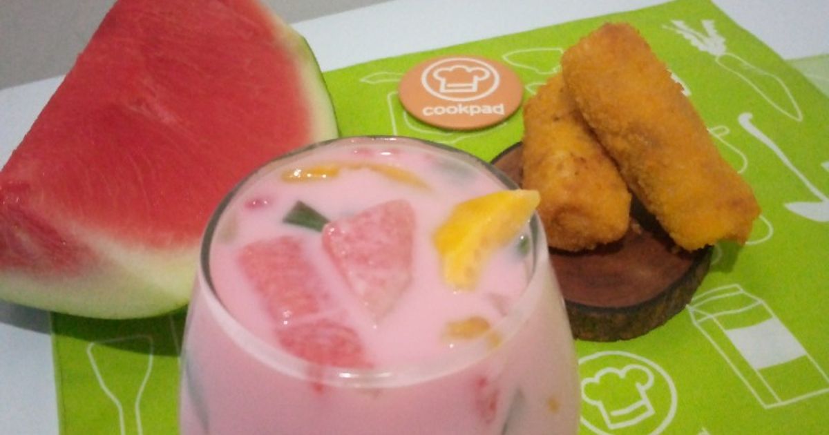 Si Manis Yang Bikin Nyegerin(Es Campur Nikmat)