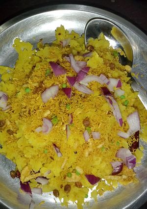 सादा पोहा(SADA POHA RECIPE IN HINDI) रेसिपी मुख्य फोटो