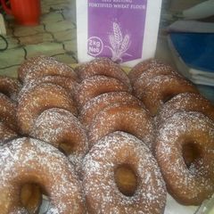 A picture of Christmas doughnuts.