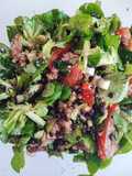 Ensalada de cebada, lentejas con macha tomate y cebolleta