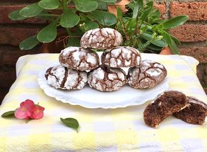 Una foto de GALLETITAS DE CHOCOLATE CRAQUELADAS 🍪🍫