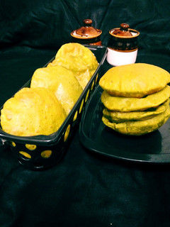 हरे चने की पूरी (hare chane ki poori recipe in Hindi) रेसिपी मुख्य फोटो
