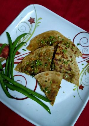 A picture of French beans paratha.