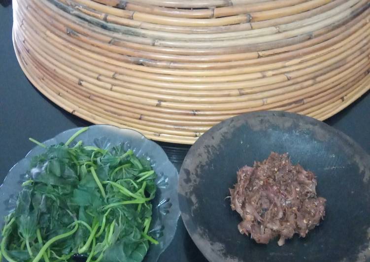 LOTEK DAUN UBI RAMBAT ?