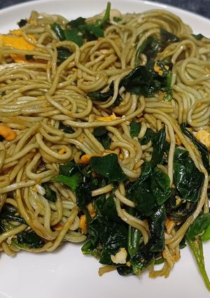 Foto resep Mie Tumis Bayam Brazil