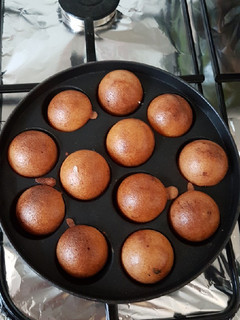 A picture of Rava balls.