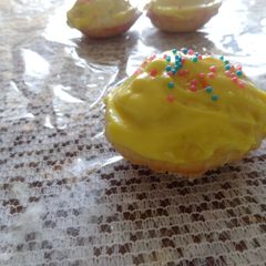 A picture of Lemon Syrupy Muffins.