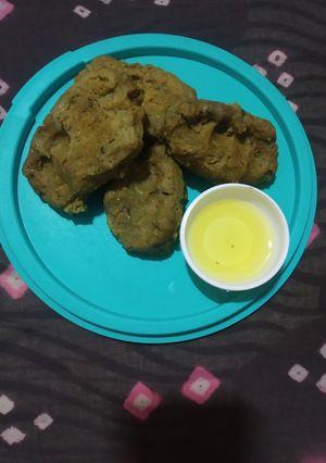 મેથી ના મુઠીયા (Methi Muthiya Recipe In Gujarati) રેસીપી મુખ્ય ફોટો