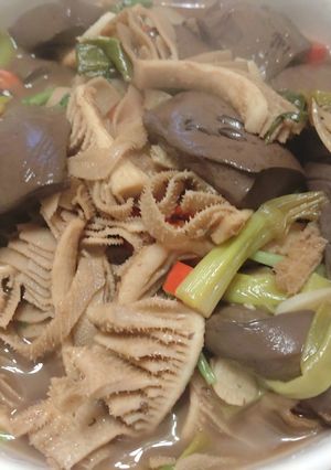 毛肚炒鴨血 的食譜成品照片