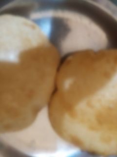 आटे की पूड़ी (aate ki poori recipe in Hindi) रेसिपी मुख्य फोटो