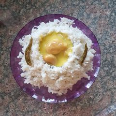 A picture of Pakoda kadhi.