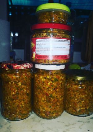 Házi csípős paprikakrém (chilli paszta) recept fotója