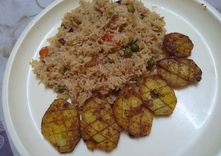 Mutter pulao and aloo fry