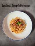 Spaghetti Tempeh Bolognese