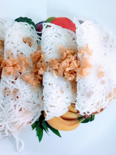 வாழை இலை இடியாப்ப கொழுக்கட்டை செய்முறை முக்கிய புகைப்படம்