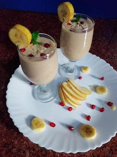 एप्पल बनाना स्मूथी (Apple banana smoothie recipe in hindi) रेसिपी मुख्य फोटो