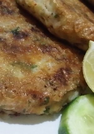 A picture of Potato chicken kabab.