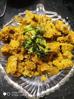 વેજ મુઠીયા(Veg Muthiya Recipe In Gujarati) રેસીપી મુખ્ય ફોટો
