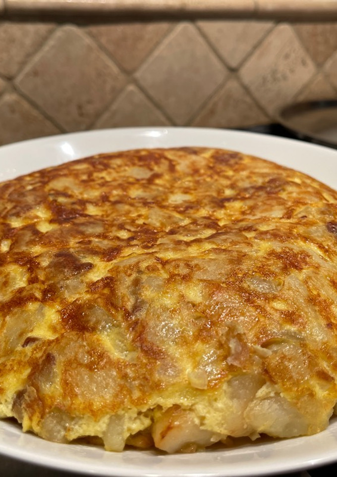 Una foto de 🥔 Tortilla de papa 🥰😋
