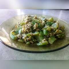A picture of REVUELTO DE ZAPALLITOS CON CLARAS 🍳.