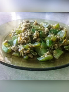 Una foto de REVUELTO DE ZAPALLITOS CON CLARAS 🍳