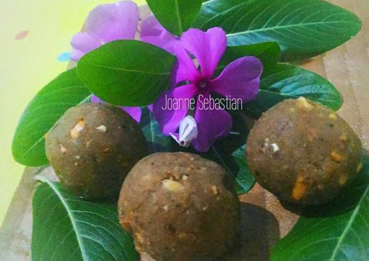 Cara Masak Cashew Nut Ladoo (Manisan India) Sederhana