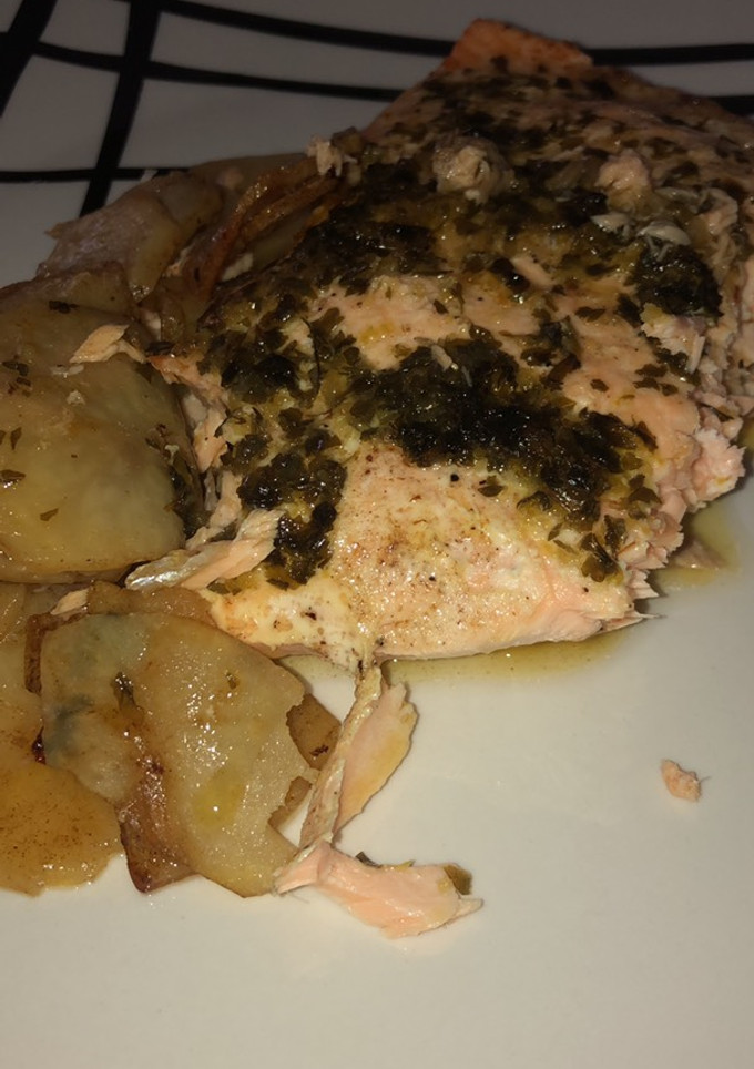 Una foto de Salmón al horno