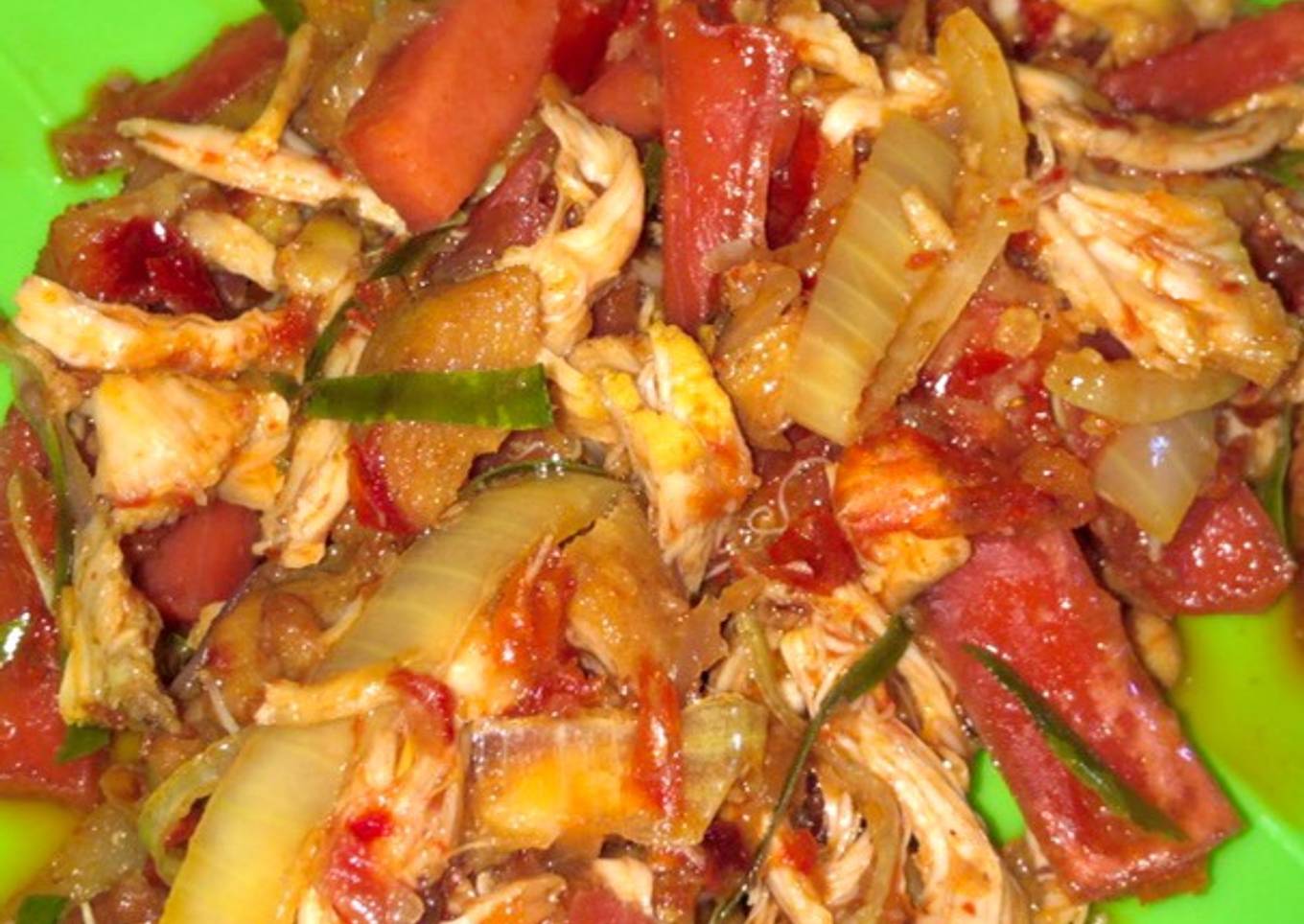 Ayam Suwir dan Sosis Pedas manis