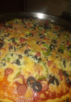 صورة لوصفة بيتزا بالنقانق