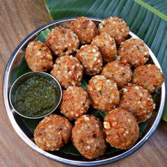 Sabudana vada A picture of Sabudana vada.