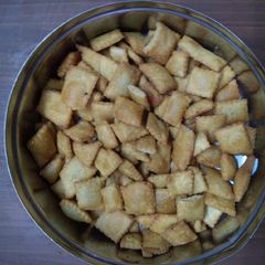 A picture of Wheat flour shakkarpara.