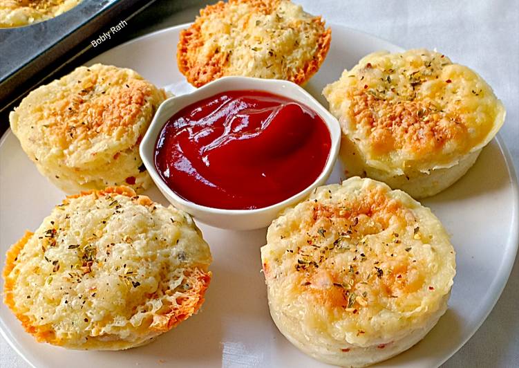 Cheesy veggies muffin scones