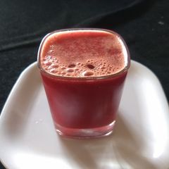 A picture of Fruity beetroot soda.