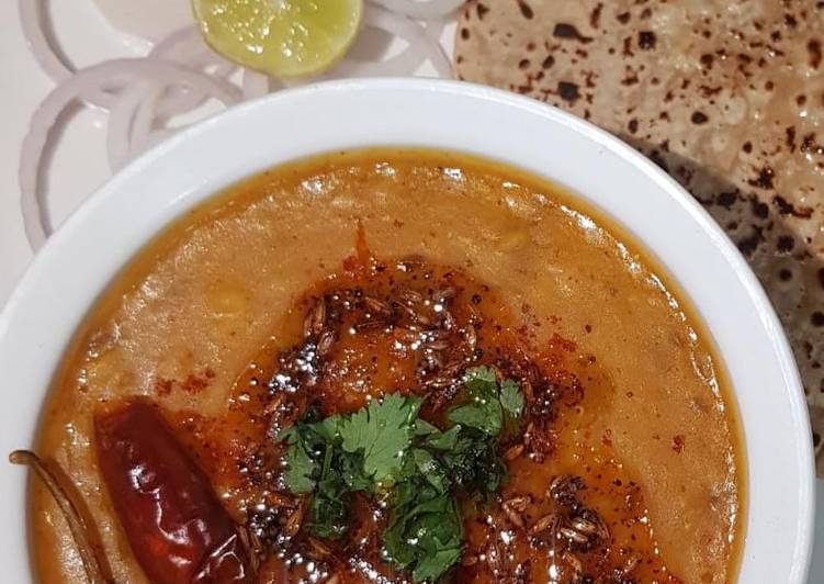 Any-night-of-the-week Tadka dal