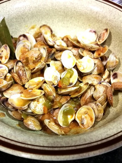 Una foto de Chirlas en salsa marinera - fácil