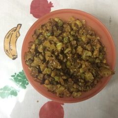 A picture of Gobhi matar(cauliflower and green peas) dry curry).