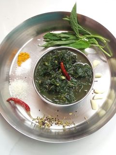 মিঠা পাট শাকের ঝোল (Mitha pat shaker jhol recipe in bengali) রেসিপির প্রধান ছবি