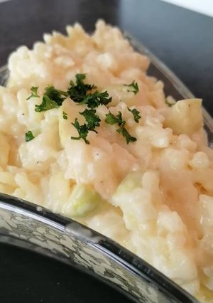 Une photo de Risotto aux courgettes safranées